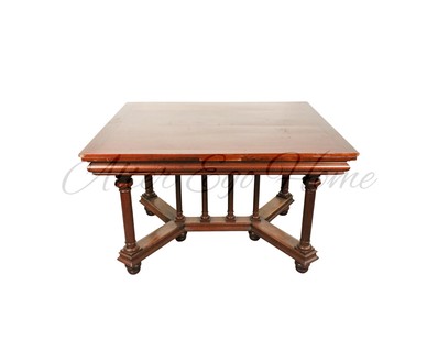 Антикварный стол с балюстрадой 1870-х гг. 