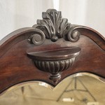 Винтажная витрина в стиле неорококо 1880-х гг. 