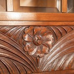 Антикварный буфет с резными филенками 1900-х гг. 