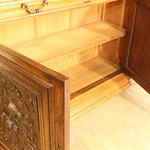 Антикварный буфет с резными композициями 1860-х гг. 