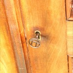 Антикварный книжный шкаф красного дерева 1800-х гг. 