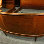 Комплект антикварной ореховой мебели для спальни 1870-х гг.  