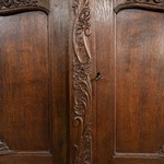 Антикварный шкаф с рокайльным убранством 1860-х гг.