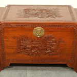 Антикварный китайский сундук с резными композициями 1910-х гг. 