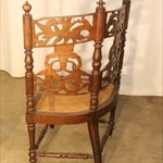 Антикварное кресло со сквозной резной спинкой 1860-х гг. 