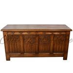 Антикварный сундук в неоготическом стиле 1920-х гг. 