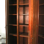 Антикварный платяной шкаф 1870-х гг. 