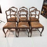 Комплект старинных стульев с кожаной обивкой