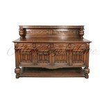 Антикварный сервант с резным убранством 1920-х гг. 