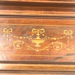 Антикварная викторианская витрина из палисандра 1870-х гг. 