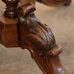 Антикварный стол с фигурной ножкой 1850-х гг. 