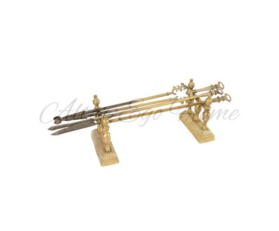 Комплект антикварных таганов и каминных аксессуаров из латуни 1870-х гг. 