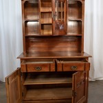 Антикварный буфет с резными филенками 1900-х гг. 