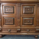 Шкаф в неоренессансной стилистике с резными композициями 1840-х гг.