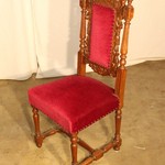 Комплект из 4-х антикварных стульев с гербовым щитком на навершии 1850-х гг. 