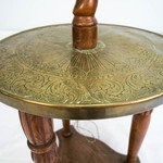 Старинная напольная лампа с круглым столиком