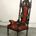 Антикварное кресло тронного типа резного темного ореха 1850-х гг. 