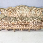 Мягкий диван в стиле «второго» рококо 1940-х гг.