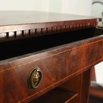 Антикварный секретер в стиле классицизм 1760-х гг. 