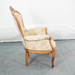 Винтажное кресло с мягкой обивкой в стиле неорококо 1960-х гг.