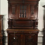 Антикварный буфет с резным декором 1860-х гг. 