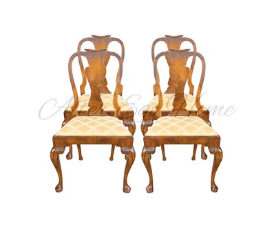 Комплект антикварных стульев со сквозной фигурной спинкой 1920-х гг.