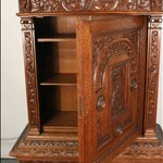 Антикварный французский дубовый шкаф 1860-х гг. 