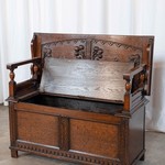 Антикварная скамья-стол в неоготическом стиле 1910-х гг. 