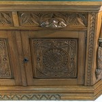 Комплект мебели для гостинной в средневековом стиле