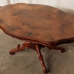 Антикварный чайный стол с фигурной столешницей 1950-х гг. 