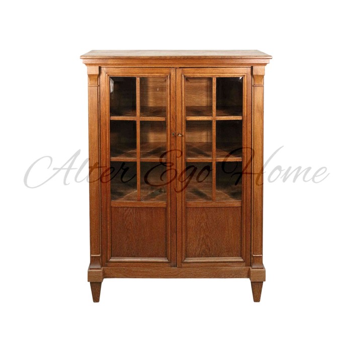 Антикварный книжный шкаф 1880-х гг. 