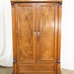 Антикварный шкаф из ореха 1860-х гг.