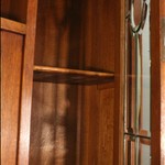 Антикварный буфет с фигурным фасадом 1890-х гг. 