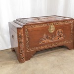 Антикварный китайский сундук из тика с резными композициями 1910-х гг. 