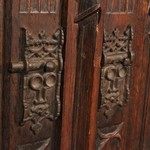 Антикварный поставец в неоготическом стиле 1910-х гг. 