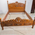Комплект винтажной мебели  из ореха с витыми колоннами