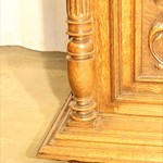 Антикварный буфет с резными композициями 1860-х гг. 