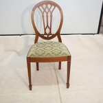 Антикварный стул с овальной сквозной спинкой и мягким сиденьем 1910-х гг.
