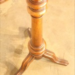 Антикварный пюпитр из ореха 1840-х гг.