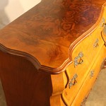 Антикварный комод в стиле Чиппендейл 1920-х гг. 