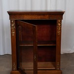 Антикварный шкаф-витрина с бронзовыми гермами 1850-х гг. 