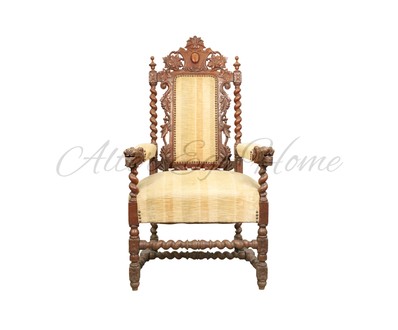 Антикварное кресло с резным щитковым навершием 1850-х гг. 