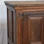Антикварный дубовый полушкаф с филенчатыми дверцами 1840-х гг. 