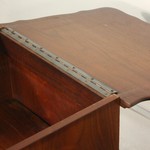 Антикварная тумбочка с фигурной линией столешницы 1950-х гг. 