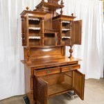 Антикварный буфет с резными филенками 1860-х гг. 