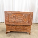 Антикварный китайский сундук из тика с резными филенками 1910-х гг. 