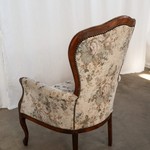 Антикварное кресло в стиле неорококо 1850-х гг. 