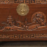 Антикварный китайский сундук из тика с резными композициями 1910-х гг. 