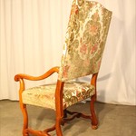 Пара антикварных кресел в стиле необарокко 1940-х гг. 