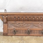Антикварная настенная вешалка в стиле неоренессанс 1870-х гг. 
